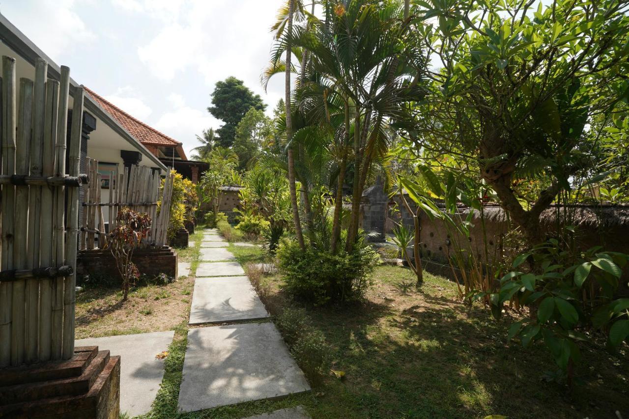 Oyo 1840 Kubu Ubud Hotel Екстериор снимка