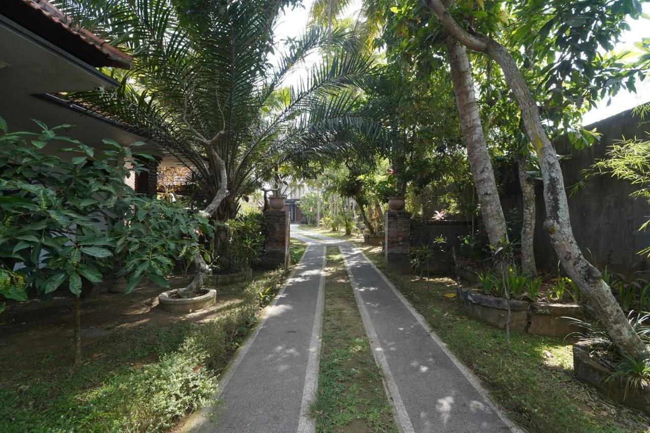 Oyo 1840 Kubu Ubud Hotel Екстериор снимка